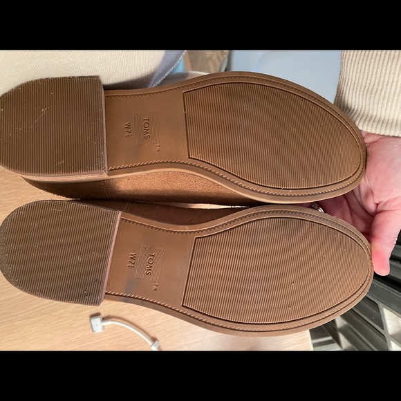 Tom’s Suede Booties - Picture 5 of 6